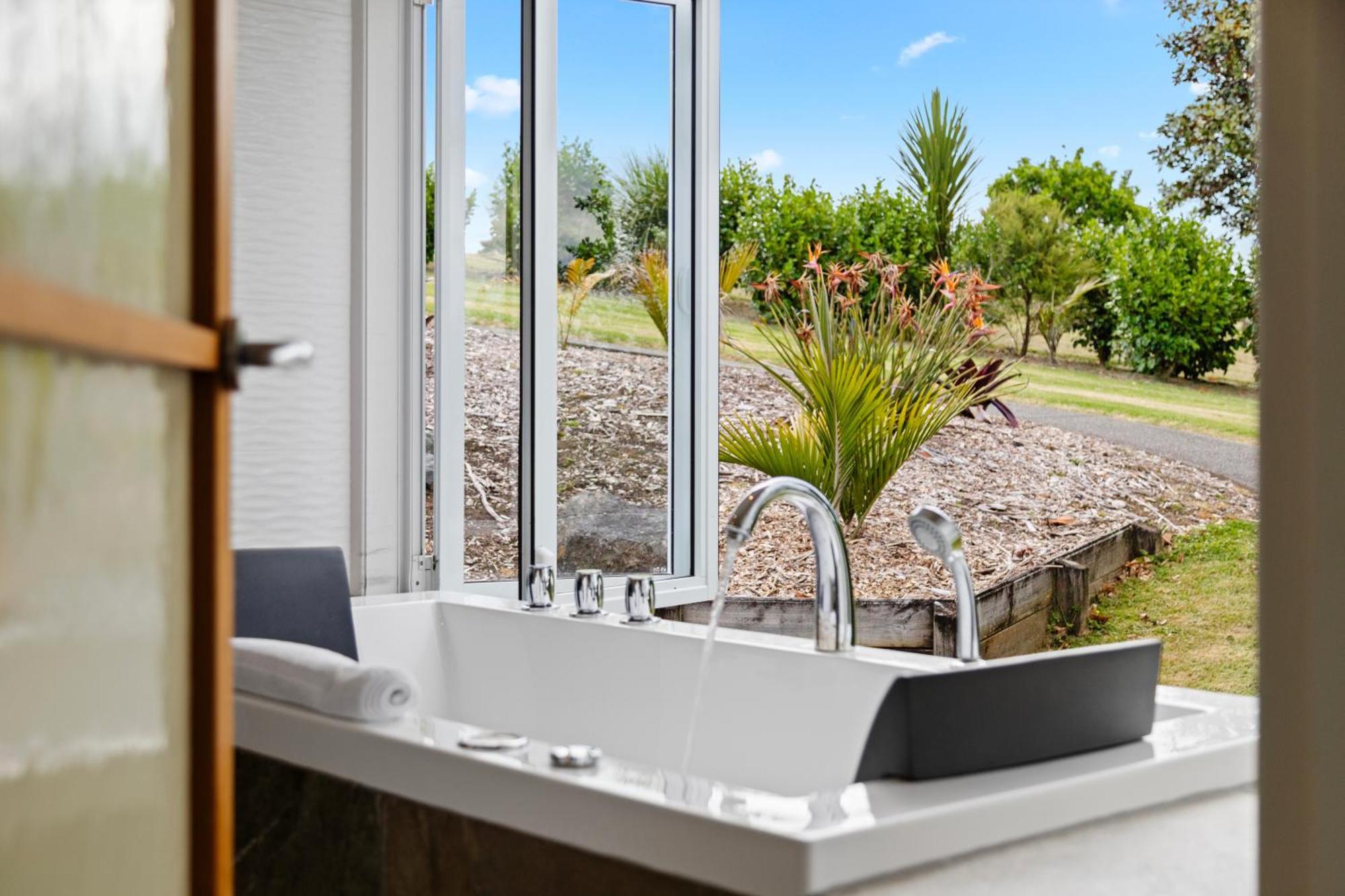 Woodhouse Mountain Lodge Warkworth Ngoại thất bức ảnh